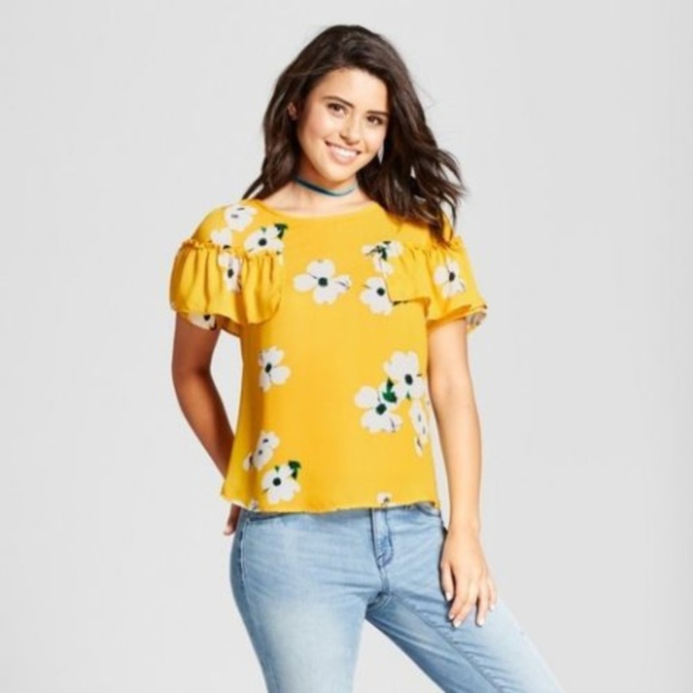 Ruffle Sleeve Woven Top